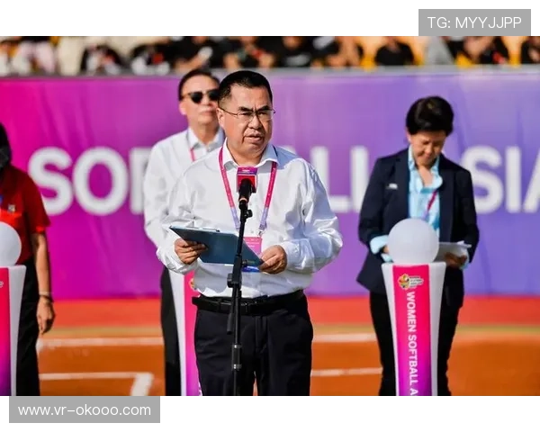 十五运会垒球项目精彩瞬间回眸：从揭幕战到冠军诞生